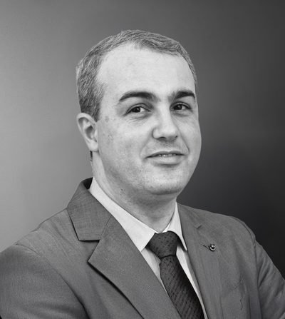 Dr. Leandro Bolzan de Rezende